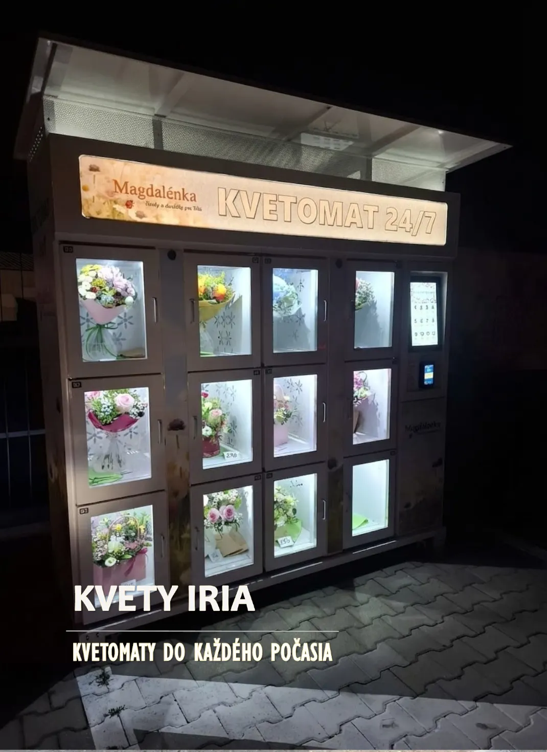 12 rekeszes kültéri virágautomata éjszaka