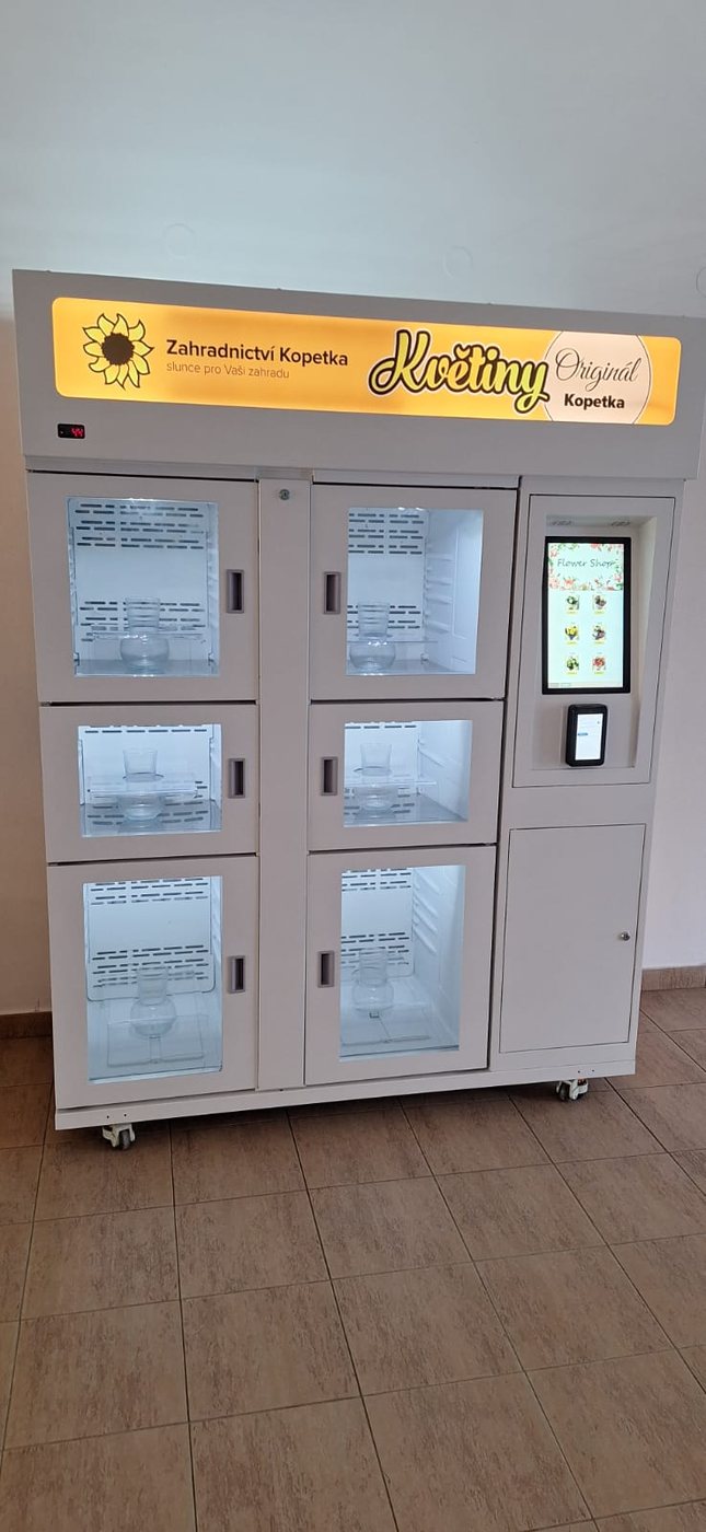 Kopetka virágautomata nyáron